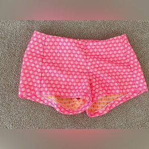 Lilly Pulitzer Liza Short Hotty Pink Geo Jaquard